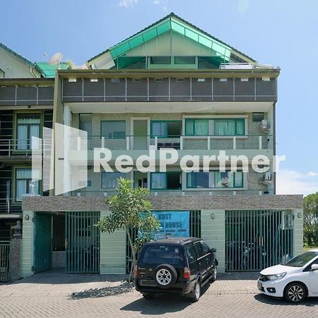 Pondok Hijau Syariah Mitra Reddoorz At Citraland سورابايا المظهر الخارجي الصورة