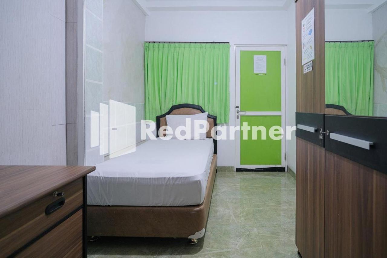 Pondok Hijau Syariah Mitra Reddoorz At Citraland سورابايا المظهر الخارجي الصورة